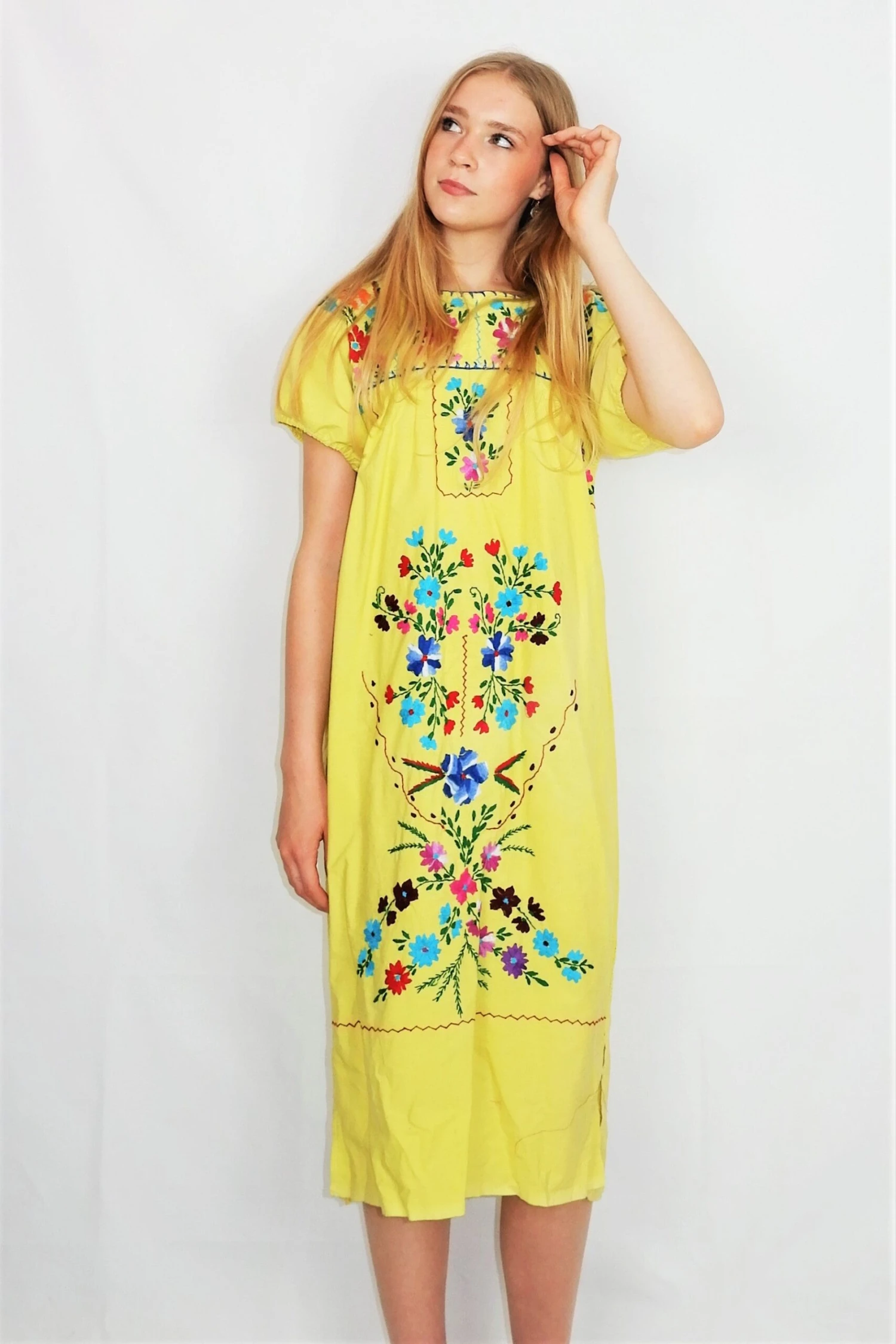 70s Vintage Dress - Lemon Yellow With Bright Floral Embroidery - Free Size L 1 70s Vintage Dress - Lemon Yellow With Bright Floral Embroidery - Free Size L