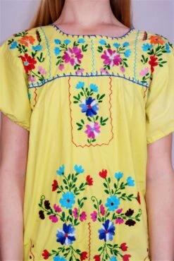 70s Vintage Dress - Lemon Yellow With Bright Floral Embroidery - Free Size L 6 70s Vintage Dress - Lemon Yellow With Bright Floral Embroidery - Free Size L -KIKIS Clothing Shop DSCF4410
