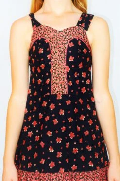 70's Vintage - Strappy Summer Mini Dress - Black & Berry Blossom Floral - Size XXS 6 70's Vintage - Strappy Summer Mini Dress - Black & Berry Blossom Floral - Size XXS -KIKIS Clothing Shop DSCF6416 2