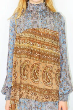 Mona Mini Dress - Vintage Indian Sari - Fawn & Cornflower Paisley - Free Size 6 Mona Mini Dress - Vintage Indian Sari - Fawn & Cornflower Paisley - Free Size -KIKIS Clothing Shop DSCF8268