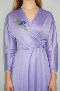 70's Vintage - Metallic Lilac Stretch Fabric Maxi Wrap Dress - Size S/M 11 70's Vintage - Metallic Lilac Stretch Fabric Maxi Wrap Dress - Size S/M -KIKIS Clothing Shop DSCF9908 fc6246e2 8290 44e1 af97 8e810706056e