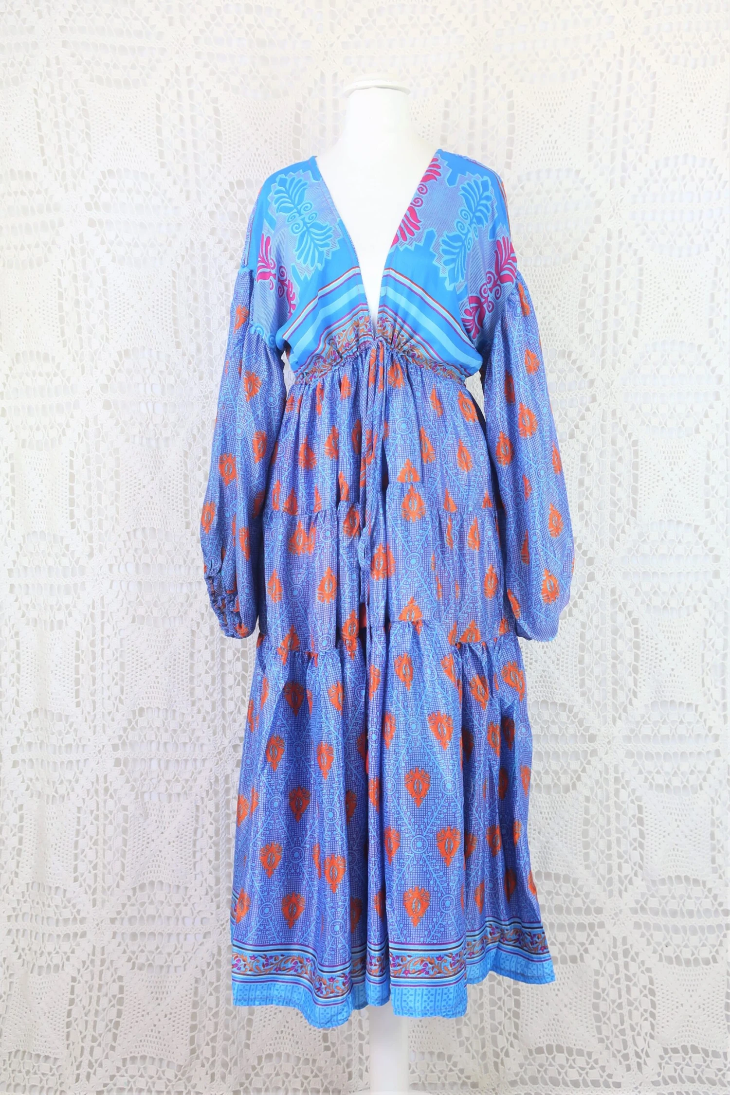 Gypsophila Midi Dress - Vintage Indian Sari - Ultramarine & Tangerine Floral Motif - Free Size L/XL 2 Gypsophila Midi Dress - Vintage Indian Sari - Ultramarine & Tangerine Floral Motif - Free Size L/XL - Image 2