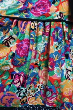 Vintage Dress - Black & Retro Bold Floral - Size XS/S -KIKIS Clothing Shop IMG 0895 a3f82ad2 faad 445b 9104 5048cc0f858a