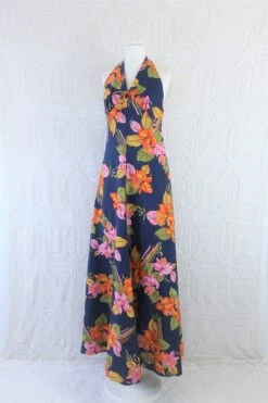 70’s Vintage Dress - Deep Navy Tropical Floral Halter-Neck Maxi - Size XS/S 9 70’s Vintage Dress - Deep Navy Tropical Floral Halter-Neck Maxi - Size XS/S -KIKIS Clothing Shop IMG 2326 d7e48890 5e53 4735 951b b1af8dc753ad