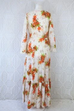 70's Vintage Dress - Soft Cream & Maple Floral - Size S 11 70's Vintage Dress - Soft Cream & Maple Floral - Size S -KIKIS Clothing Shop IMG 2771 c79e1bc1 5edc 42f7 a250 cfe8c6bbc970