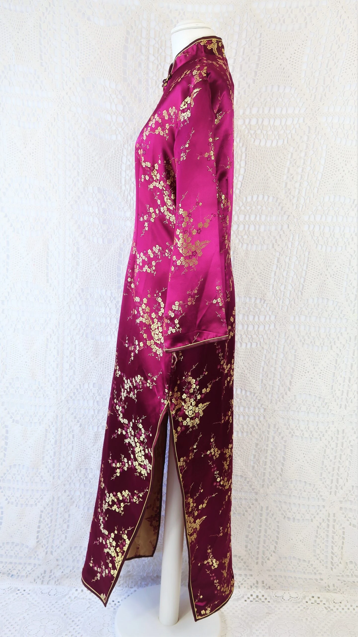 70's Vintage Mandarin Cocktail Dress - Plum & Golden Blossom - Size S/M 6 70's Vintage Mandarin Cocktail Dress - Plum & Golden Blossom - Size S/M - Image 6