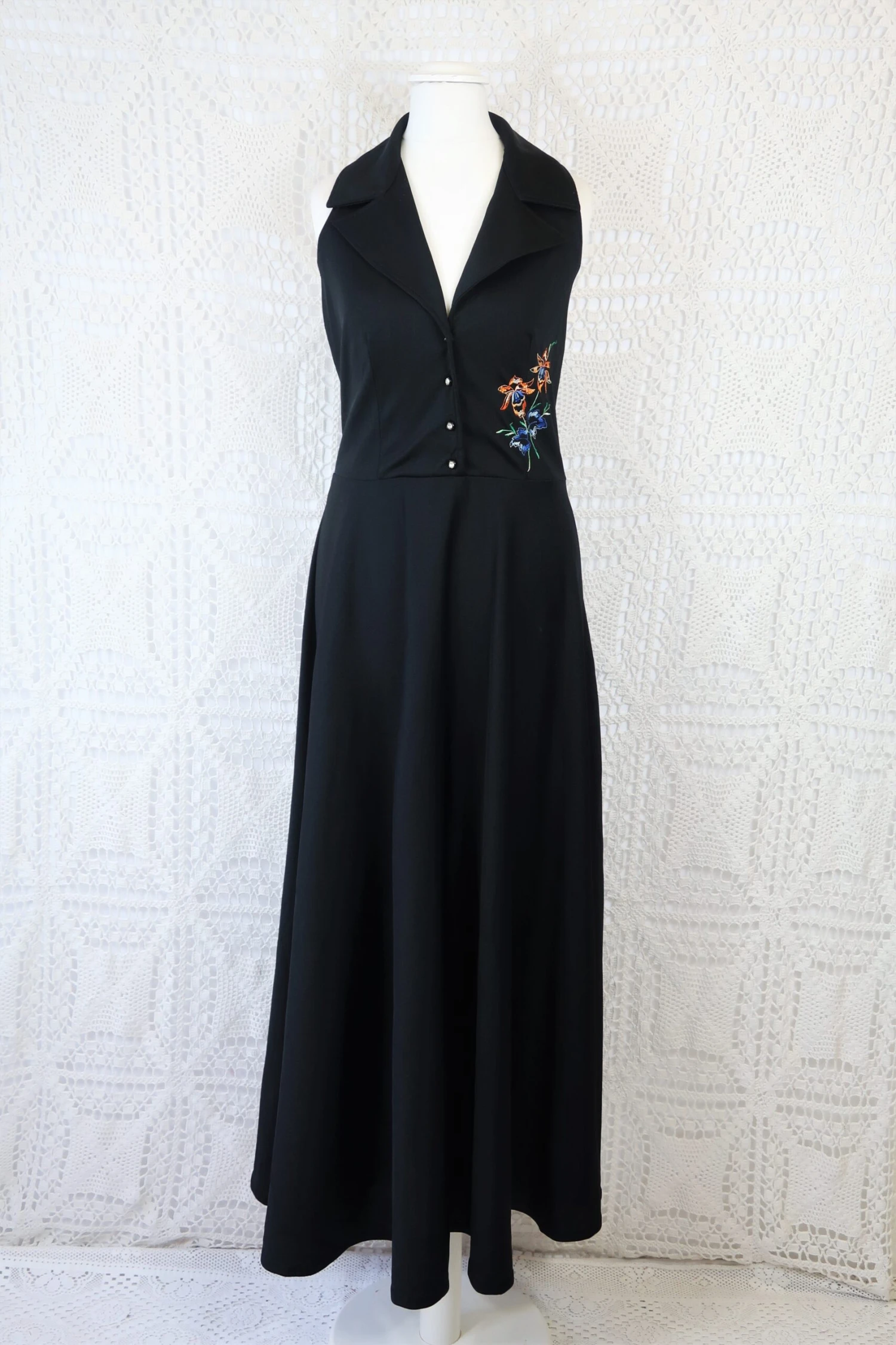 70's Vintage Dress - Midnight Black With Floral Embroidery - Size S 2 70's Vintage Dress - Midnight Black With Floral Embroidery - Size S - Image 2
