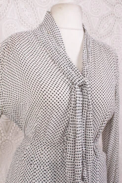 SALE Vintage Dress - Black & White Miniature Check - Size M/L 8 SALE Vintage Dress - Black & White Miniature Check - Size M/L -KIKIS Clothing Shop IMG 4946 db4a9cd4 dbdb 47c4 8a4d 550844671702
