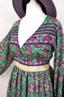 Rosemary Maxi Dress - Vintage Indian Sari - Emerald & Magenta Peacock Illustrations - XS/S 6 Rosemary Maxi Dress - Vintage Indian Sari - Emerald & Magenta Peacock Illustrations - XS/S -KIKIS Clothing Shop IMG 6262 1914955c c10c 4657 8f25 9012d7d67094