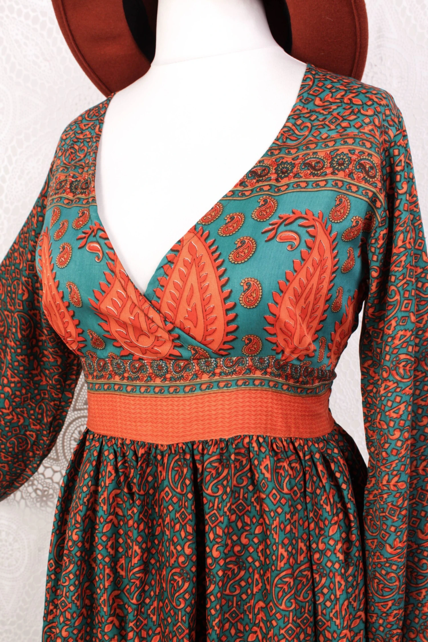 Rosemary Maxi Dress - Vintage Indian Sari - Jade & Cantaloupe Floral Paisley - XS/S 3 Rosemary Maxi Dress - Vintage Indian Sari - Jade & Cantaloupe Floral Paisley - XS/S - Image 3