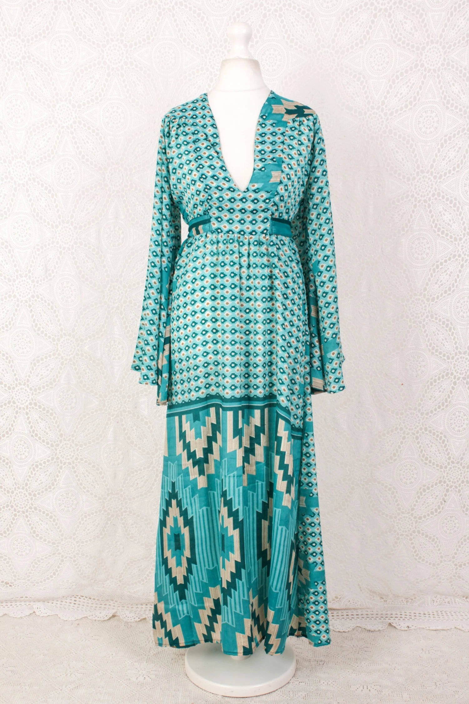 Stevie Maxi Dress - Vintage Indian Sari - Turquoise, Teal & Cream Graphic - XS 2 Stevie Maxi Dress - Vintage Indian Sari - Turquoise, Teal & Cream Graphic - XS - Image 2
