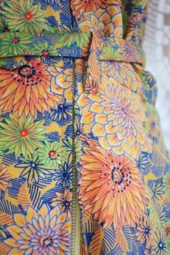 70s Vintage Midi Dress - Peach, Sapphire & Green Chrysanthemums - Size S/M -KIKIS Clothing Shop IMG 8892 2