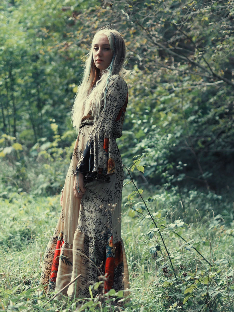 SALE Sylvia Wrap Dress - Vintage Indian Sari - Ivory & Crimson Shimmer (XS - S) 6 SALE Sylvia Wrap Dress - Vintage Indian Sari - Ivory & Crimson Shimmer (XS - S) - Image 6