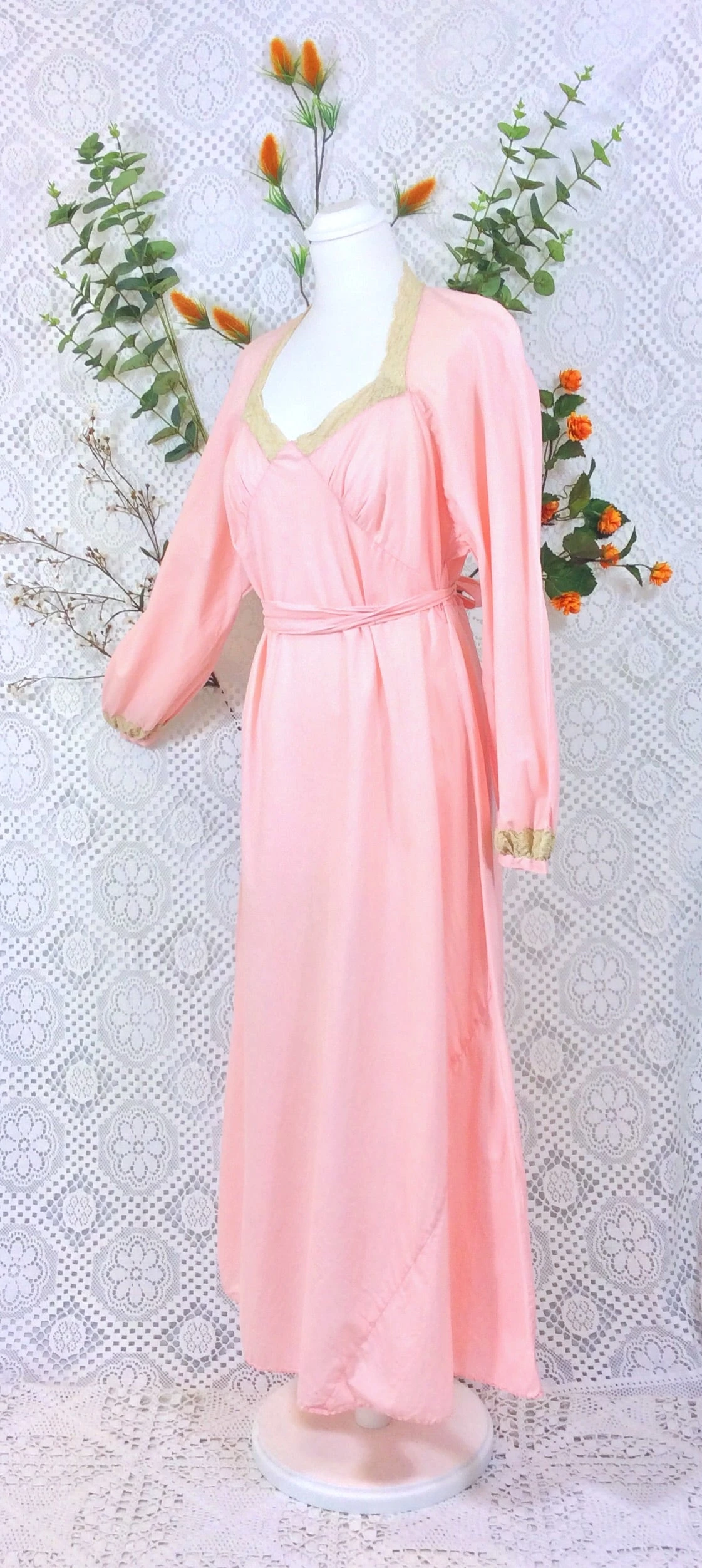 SALE Vintage Night Dress - Pastel Pale Pink Cotton & Lace - S/M 4 SALE Vintage Night Dress - Pastel Pale Pink Cotton & Lace - S/M - Image 4