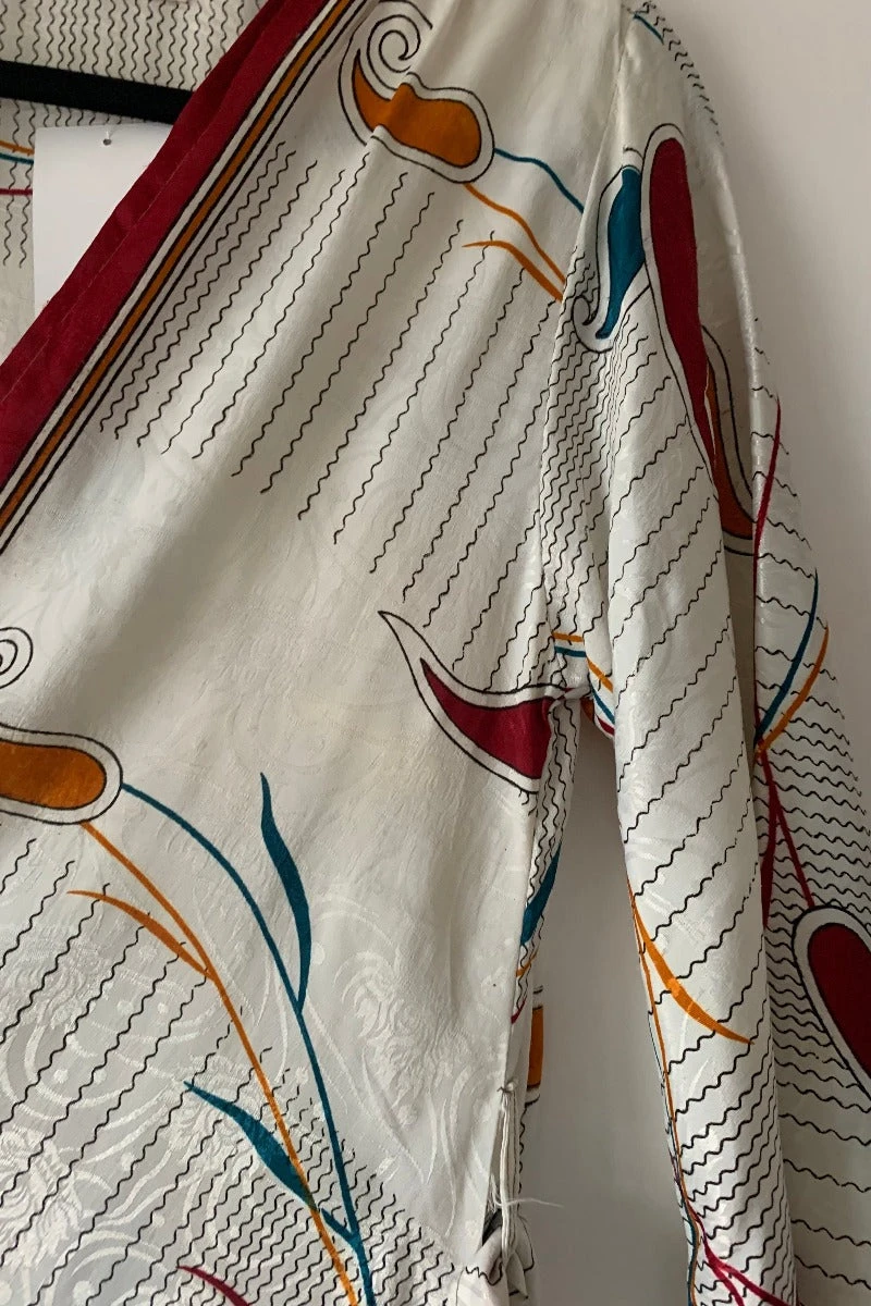 Karina Kimono Mini Dress - Vintage Sari - Jasmine White Graphic Paisley - Free Size M/L 4 Karina Kimono Mini Dress - Vintage Sari - Jasmine White Graphic Paisley - Free Size M/L - Image 4