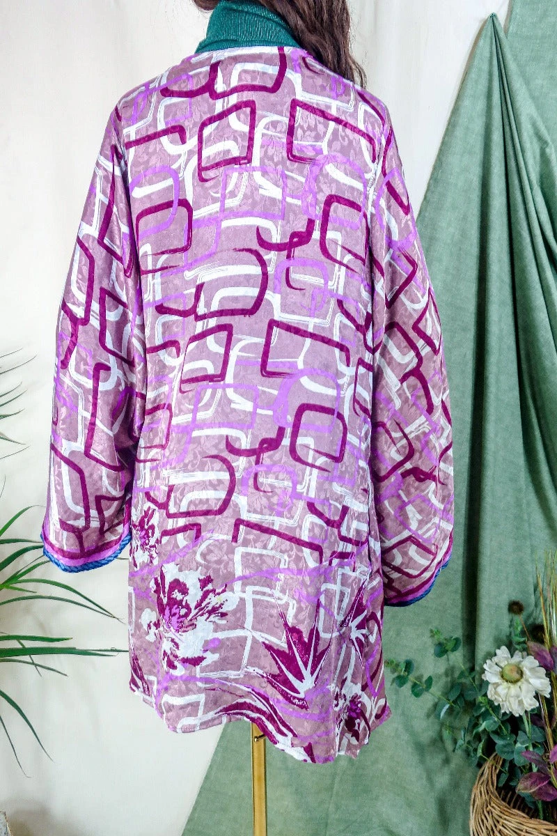 Karina Kimono Mini Dress - Vintage Sari - Geometric Dusted Rose - Free Size XL 4 Karina Kimono Mini Dress - Vintage Sari - Geometric Dusted Rose - Free Size XL - Image 4