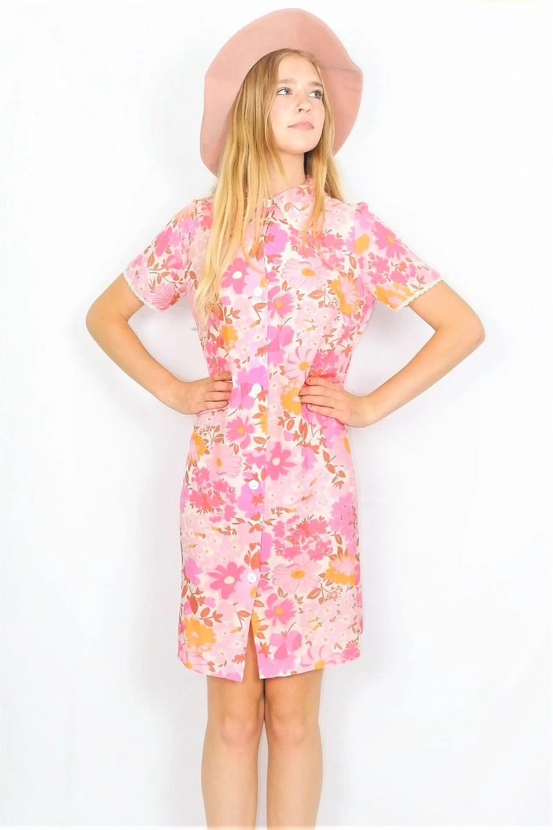 Vintage Dress - Retro Pink Floral Button Up - Free Size M 1 Vintage Dress - Retro Pink Floral Button Up - Free Size M