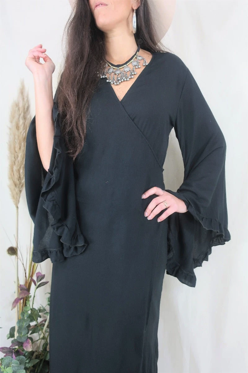 Khroma Venus Maxi Dress - Nightshade Black 3 Khroma Venus Maxi Dress - Nightshade Black - Image 3