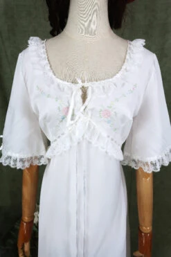 Vintage Long Midi Dress - Diamond White Lacy Floral Embroidery - Size S 9 Vintage Long Midi Dress - Diamond White Lacy Floral Embroidery - Size S -KIKIS Clothing Shop vintage 1970s boho clothing 70s sourced bohemian vintage blouses robes dresses crochet items sourced by all about audrey 31