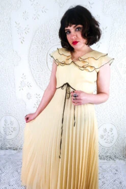 Vintage Dress - Butter Cream & Umber Frill Maxi - Size XS -KIKIS Clothing Shop vintage retro bohemian hippiechic dress midi maxi 70s groovy floral all about audrey 18 2887f6c7 bb07 4a9b 8d47 1e55aff22550