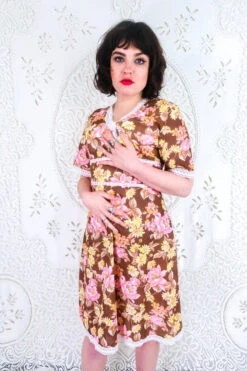 Vintage Slip Dress - Mocha Brown & Blush Retro Floral - Size S/M -KIKIS Clothing Shop vintage retro bohemian hippiechic dress midi maxi 70s groovy floral all about audrey 62